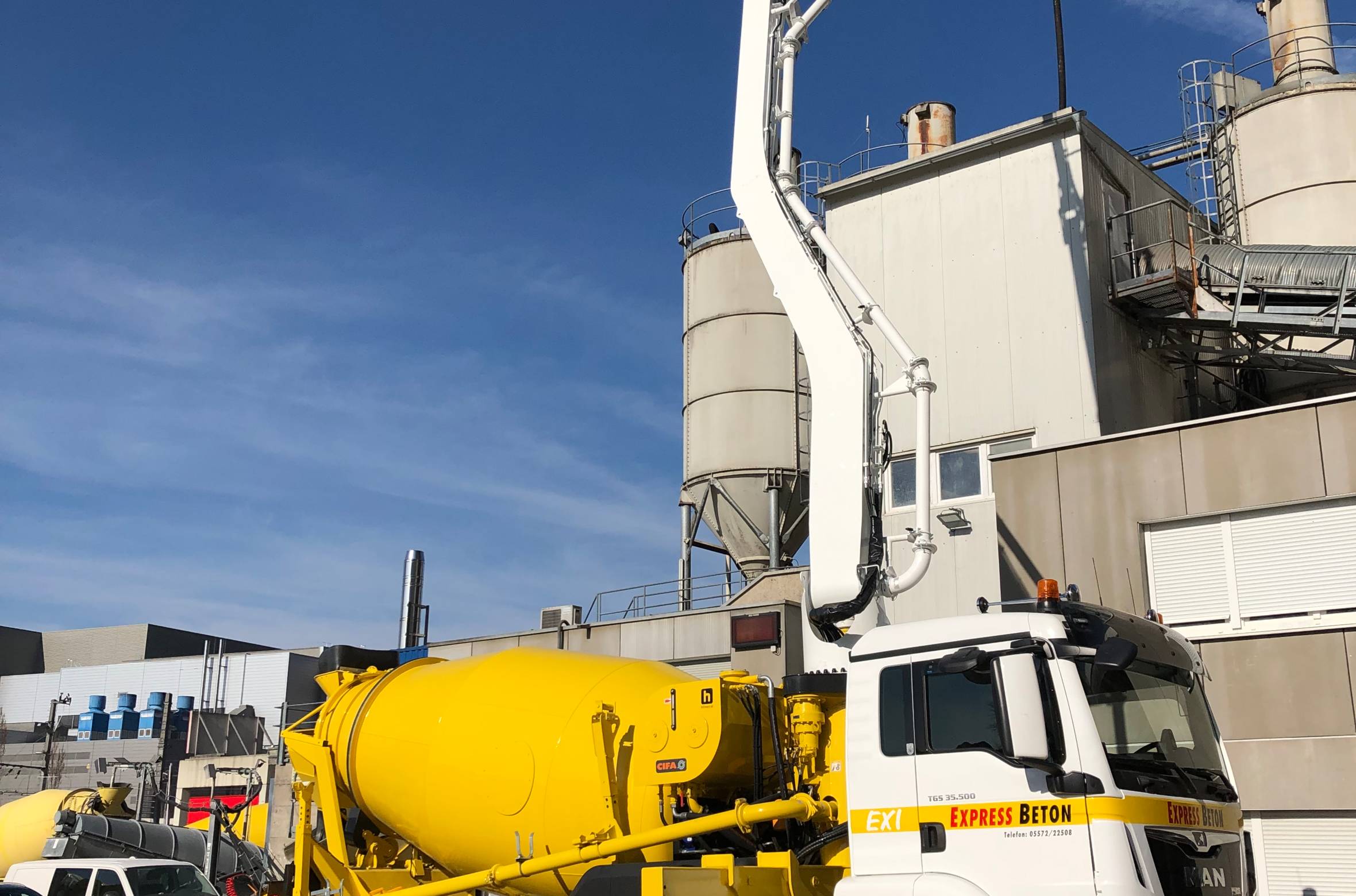 Fahrmischerpumpe 28m 2